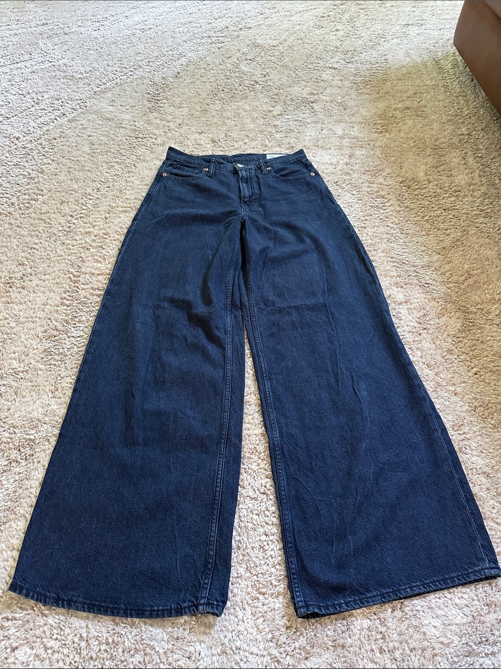 GAP Wide-Leg Jeans in Dark Indigo